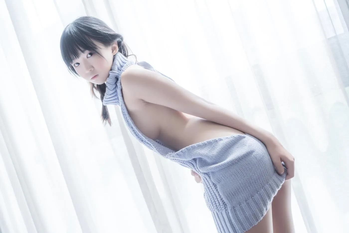 御子Yumiko – NO.02 漏背毛衣 [10P]插图9